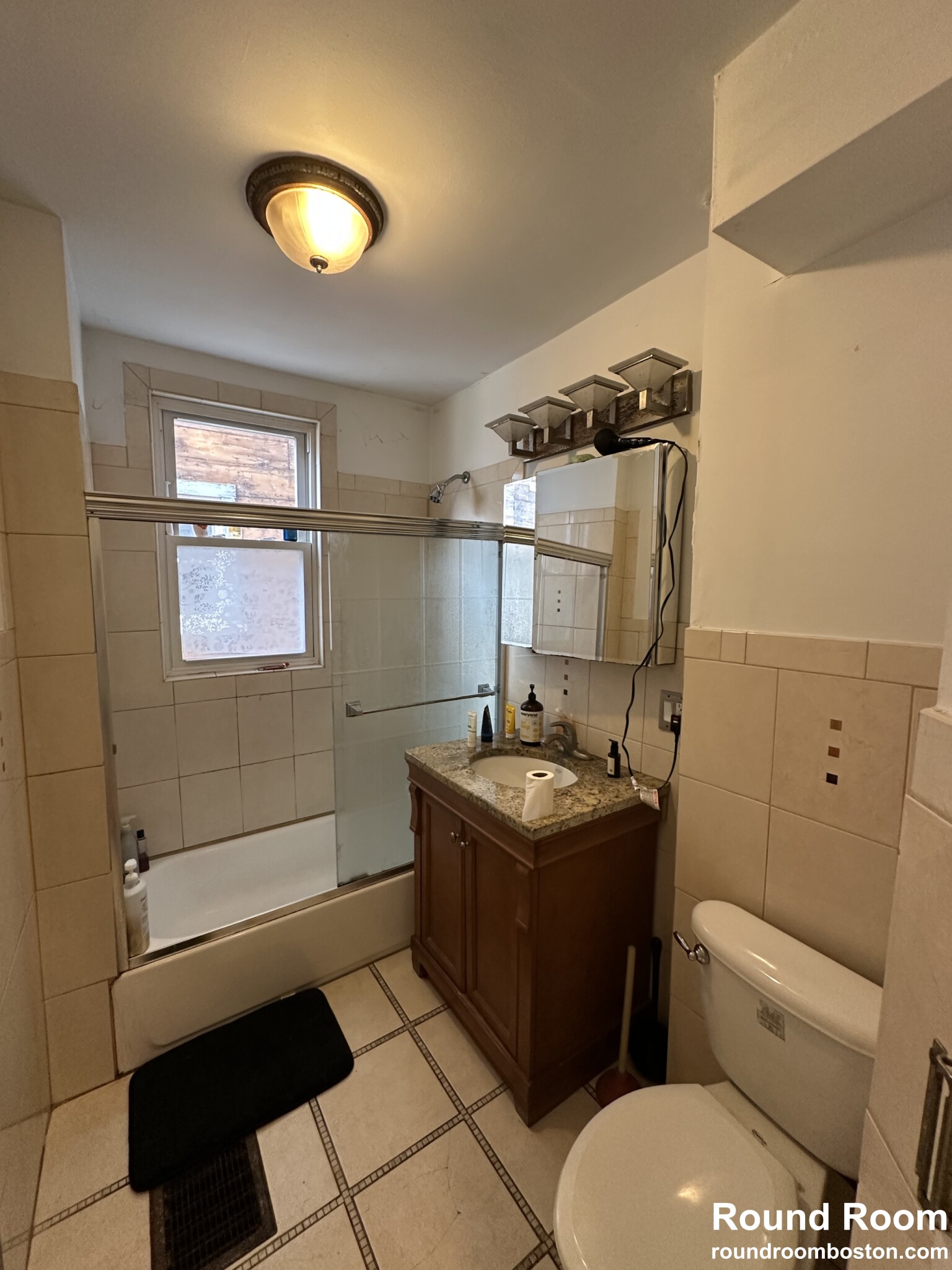4 bed, 2 bath apartment for rent at 8 Montfern Ave Unit 1, Oak Square — photo 18 of 25