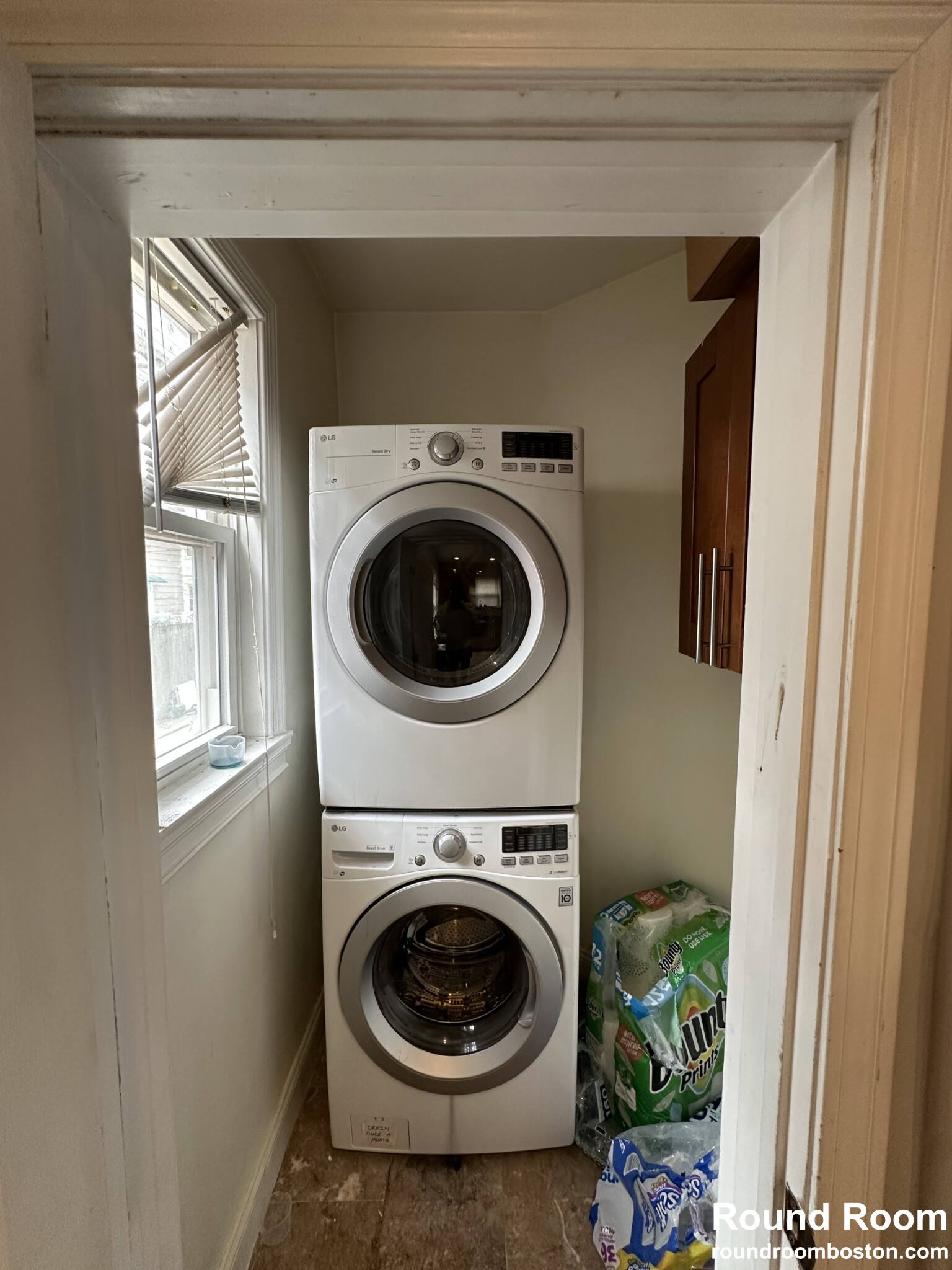 4 bed, 2 bath apartment for rent at 8 Montfern Ave Unit 1, Oak Square — photo 15 of 25