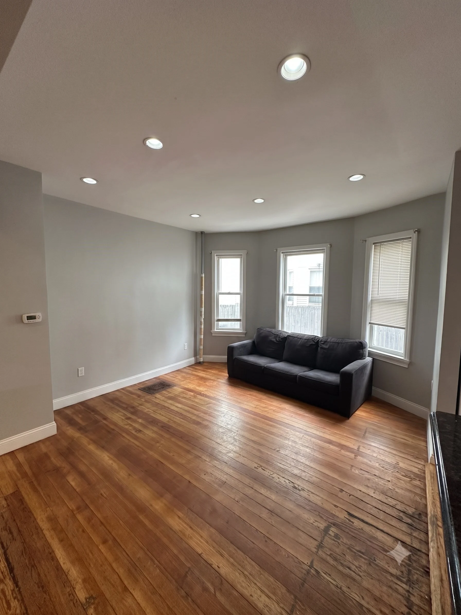 4 bed, 2 bath apartment for rent at 8 Montfern Ave Unit N/A, Brighton — photo 7 of 13