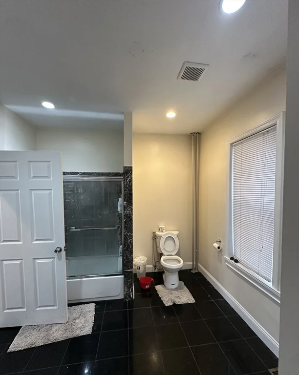 4 bed, 2 bath apartment for rent at 8 Montfern Unit n/a, Brighton — photo 5 of 12