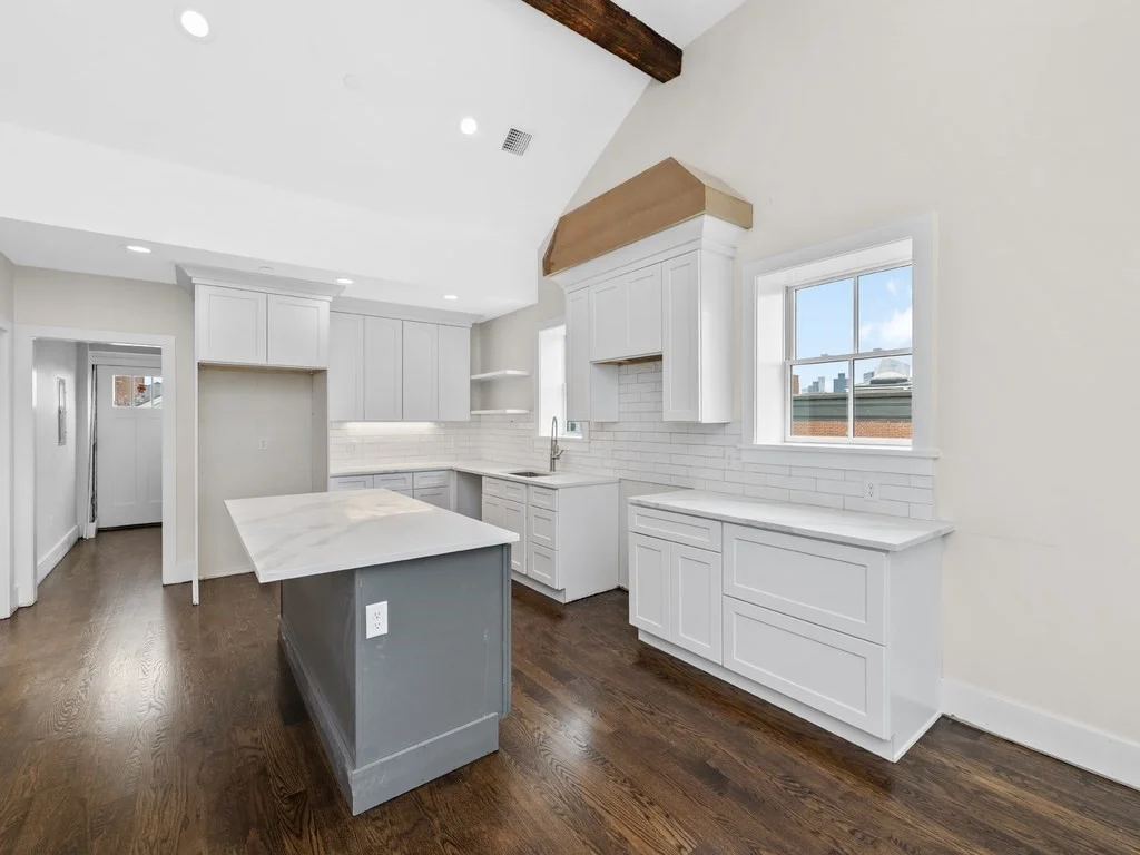 2 bed, 2 bath apartment for rent at 8 Monument Sq Unit 4, Charlestown — photo 3 of 12