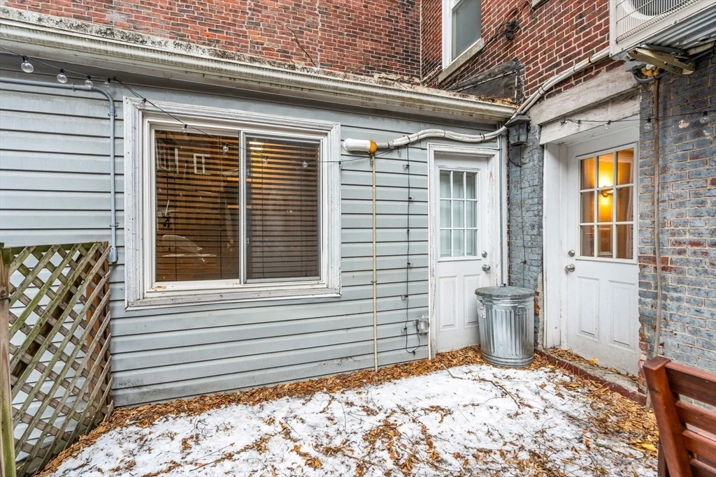 1 bed, 1 bath apartment for rent at 8 Moon St Unit 1, North End — photo 16 of 17