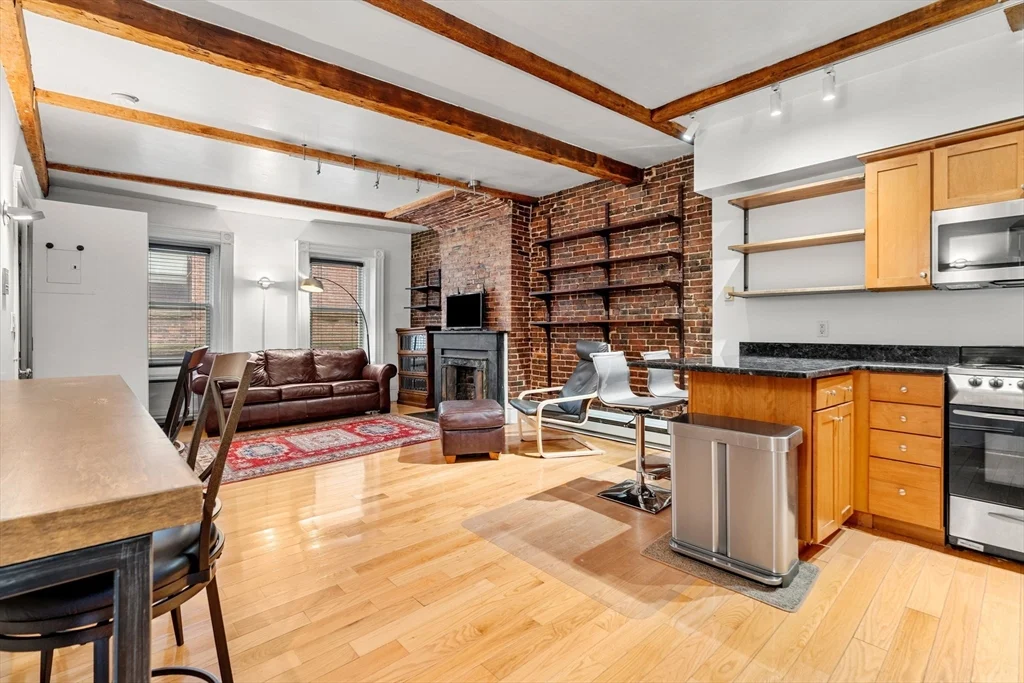 1 bed, 1 bath apartment for rent at 8 Moon St Unit 1, North End — photo 8 of 17