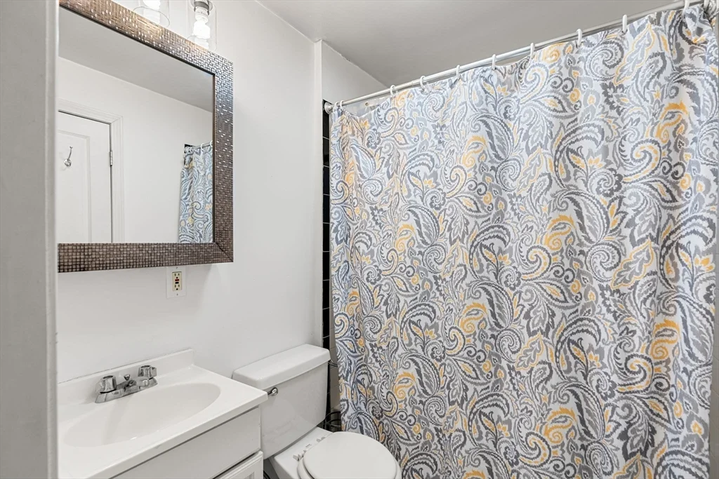 1 bed, 1 bath apartment for rent at 8 Moon St Unit 1, North End — photo 10 of 17