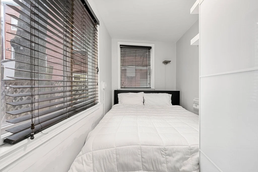 1 bed, 1 bath apartment for rent at 8 Moon St Unit 1, North End — photo 13 of 17