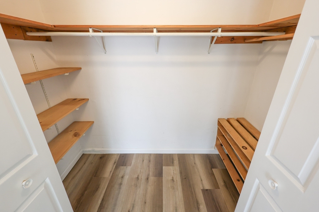 4 bed, 2 bath apartment for rent at 8 Mount Calvary Rd Unit 8, Roslindale — photo 20 of 32