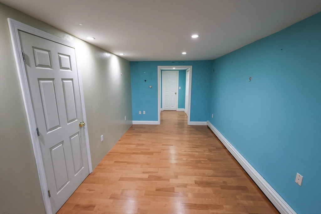 4 bed, 2 bath apartment for rent at 8 Mount Calvary Rd Unit 8, Roslindale — photo 28 of 32