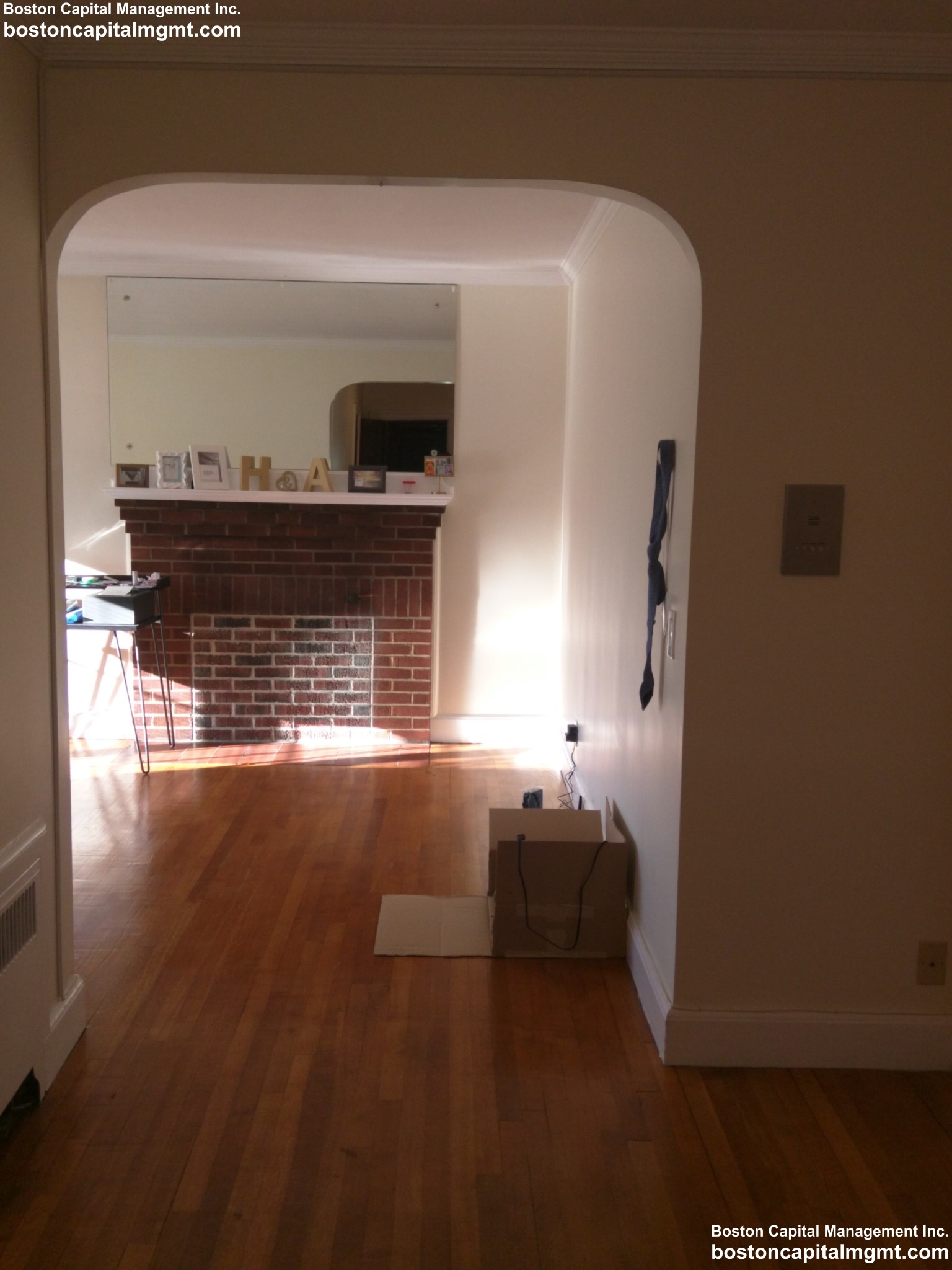 1 bed, 1 bath apartment for rent at 8 Mount Ida St Unit 5, Newton Corner — photo 2 of 9