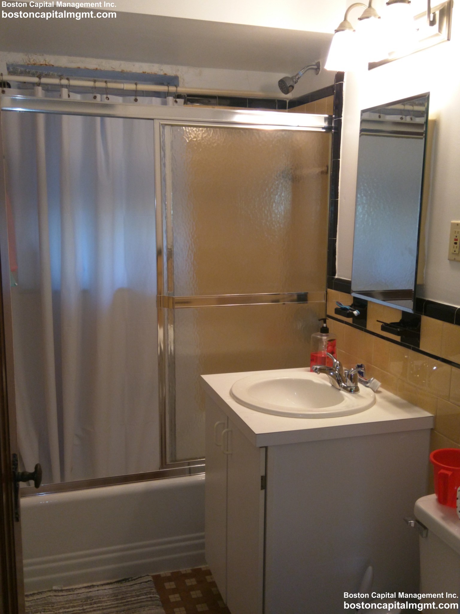 1 bed, 1 bath apartment for rent at 8 Mount Ida St Unit 5, Newton Corner — photo 9 of 9