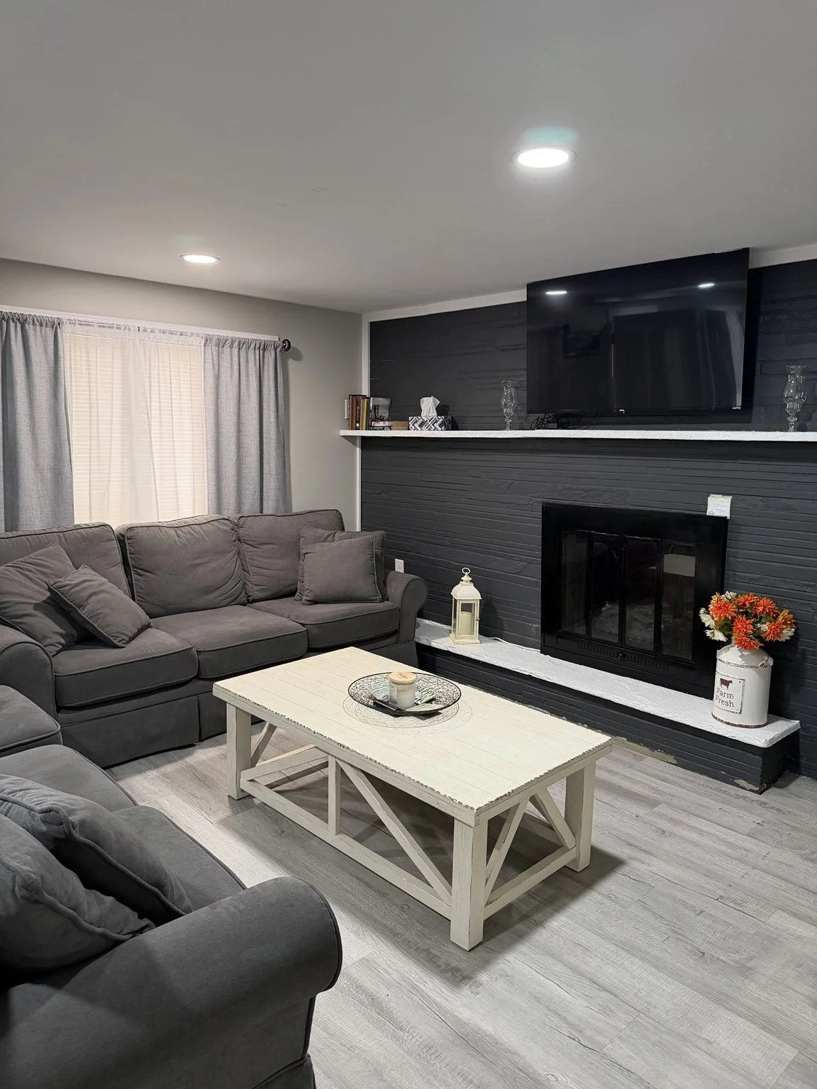 4 bed, 1 bath apartment for rent at 8 Murphy St, Wareham — photo 4 of 7
