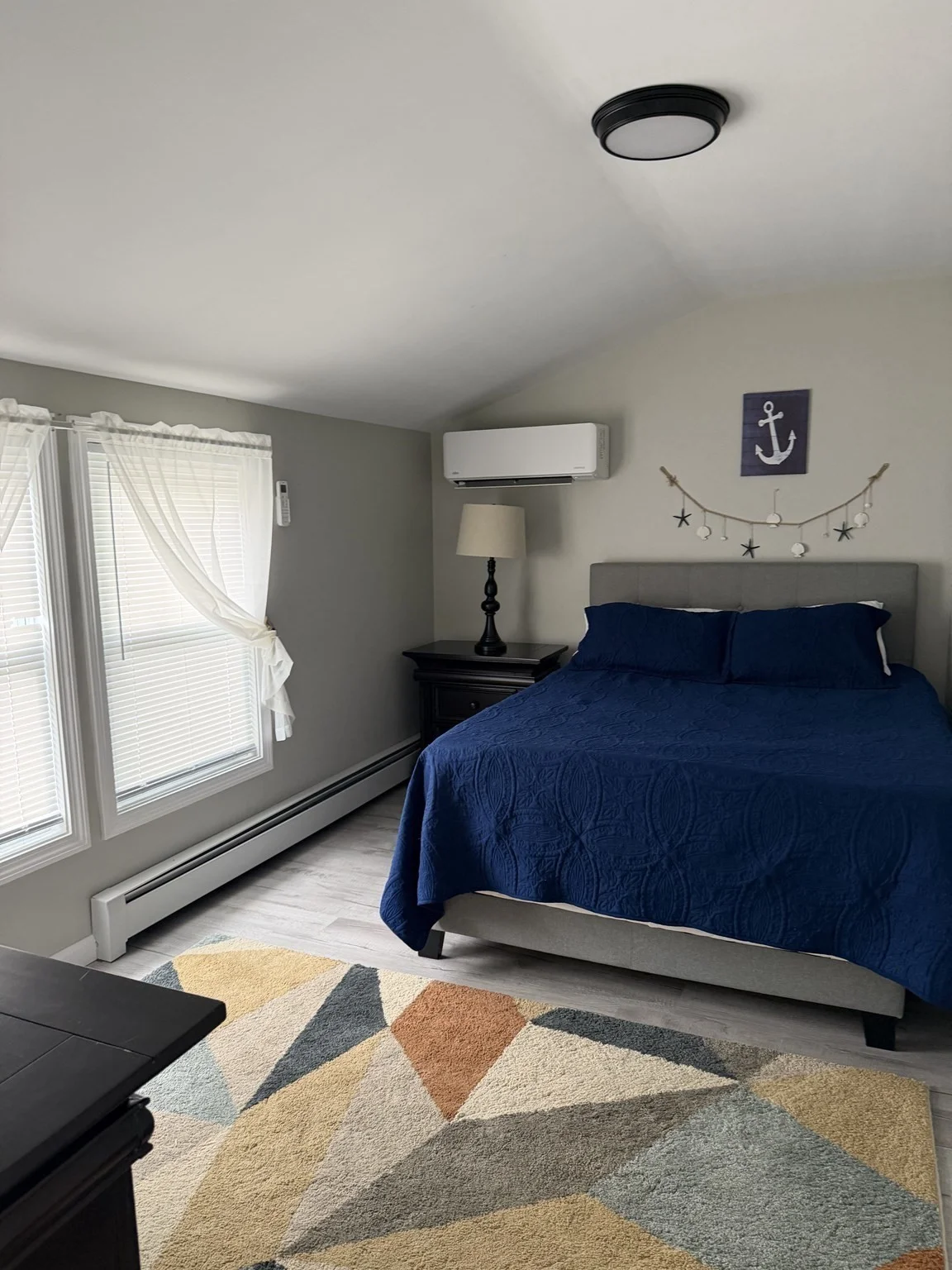 4 bed, 1 bath apartment for rent at 8 Murphy St, Wareham — photo 5 of 7