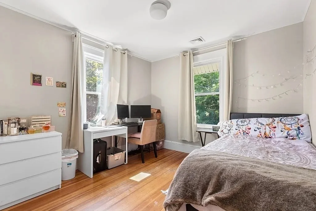 3 bed, 2 bath apartment for rent at 8 Murray Hill Rd Unit 2, West End — photo 12 of 20