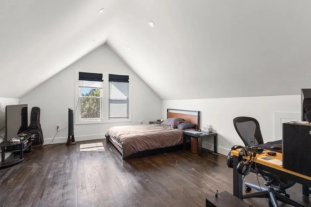 3 bed, 2 bath apartment for rent at 8 Murray Hill Rd Unit 2, West End — photo 5 of 20