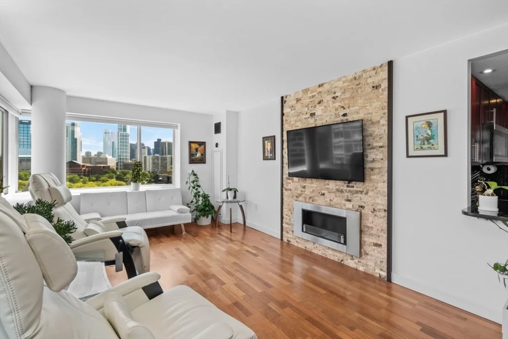2 bed, 2 bath apartment for rent at 8 Museum Way Unit 1104, East Cambridge — photo 4 of 28
