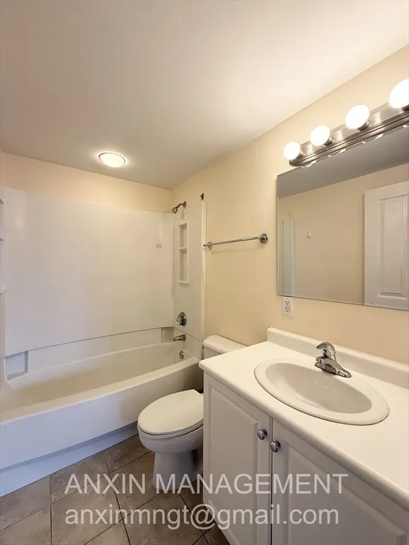 2 bed, 2 bath apartment for rent at 8 Museum Way Unit 1305, East Cambridge — photo 10 of 12
