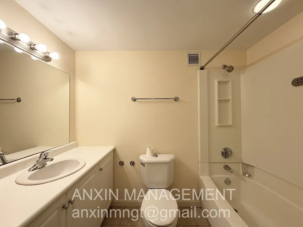 2 bed, 2 bath apartment for rent at 8 Museum Way Unit 1305, East Cambridge — photo 8 of 12