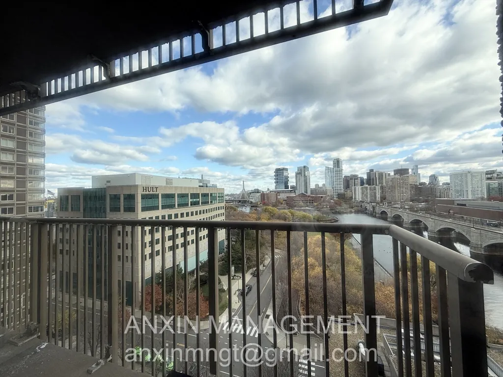 2 bed, 2 bath apartment for rent at 8 Museum Way Unit 1305, East Cambridge — photo 12 of 12