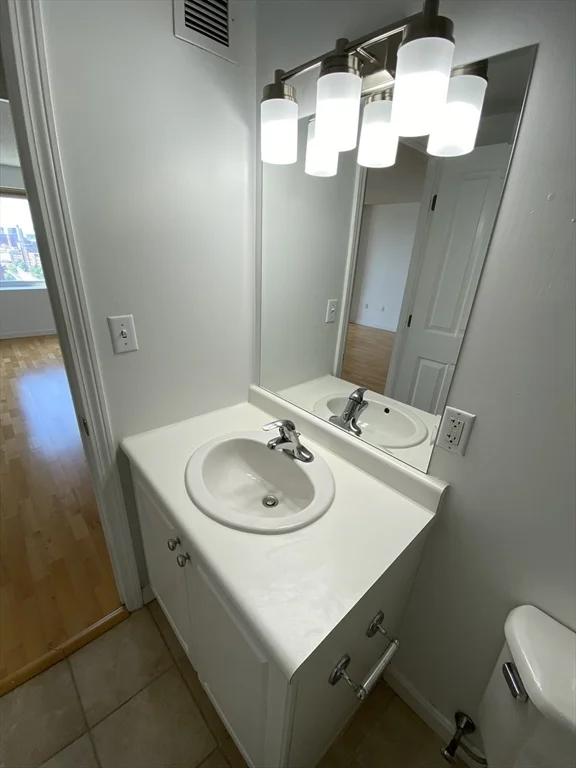 1 bed, 1 bath apartment for rent at 8 Museum Way Unit 1708, East Cambridge — photo 18 of 37