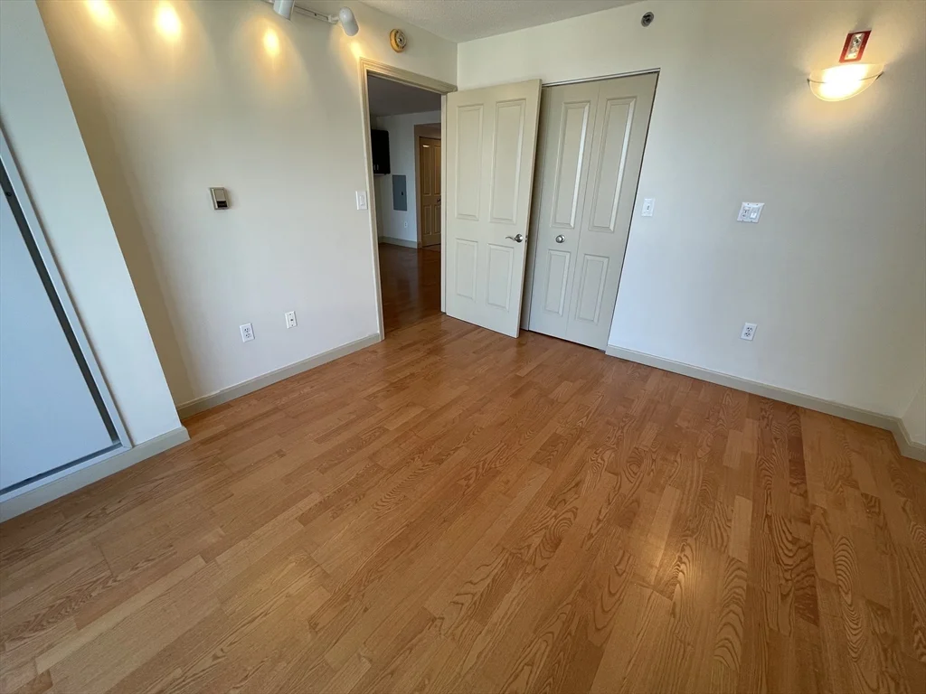 1 bed, 1 bath apartment for rent at 8 Museum Way Unit 1803, East Cambridge — photo 10 of 31
