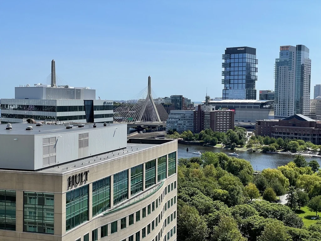 1 bed, 1 bath apartment for rent at 8 Museum Way Unit 1803, East Cambridge