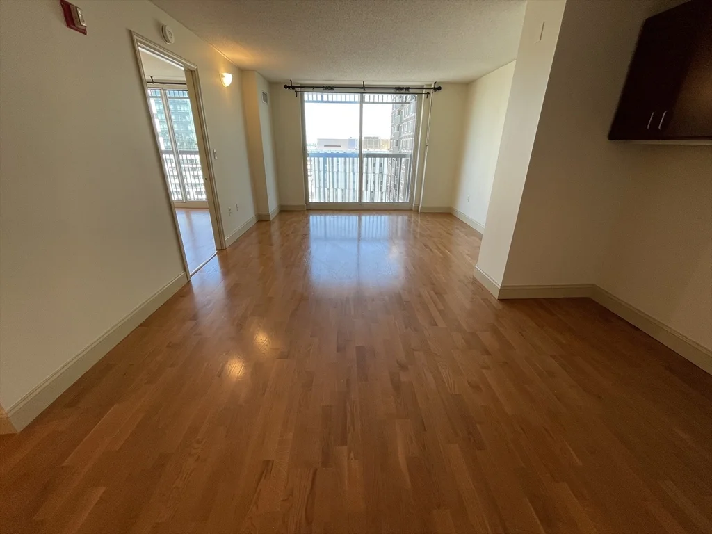1 bed, 1 bath apartment for rent at 8 Museum Way Unit 1803, East Cambridge — photo 5 of 31