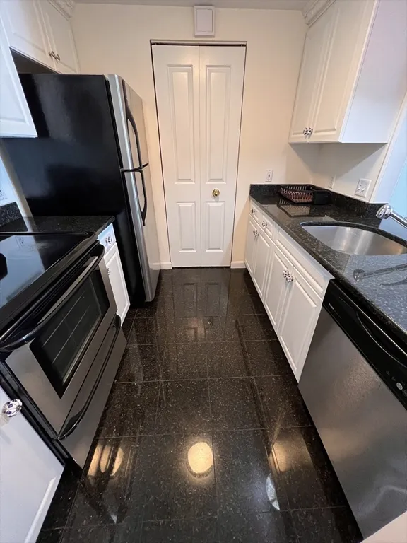 2 bed, 2 bath apartment for rent at 8 Museum Way Unit 2201, East Cambridge — photo 7 of 42