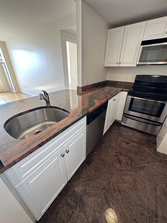 1 bed, 1 bath apartment for rent at 8 Museum Way Unit 2405, East Cambridge — photo 10 of 36