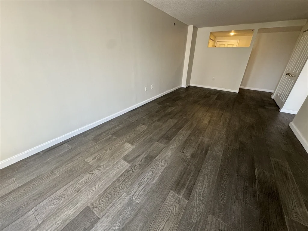 1 bed, 1 bath apartment for rent at 8 Museum Way Unit 412, East Cambridge — photo 3 of 33