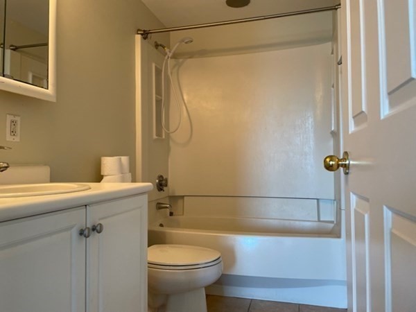 1 bed, 1 bath apartment for rent at 8 Museum Way Unit 508, East Cambridge — photo 9 of 25