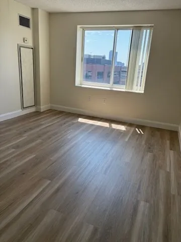 1 bed, 1 bath apartment for rent at 8 Museum Way Unit 606, East Cambridge — photo 8 of 15