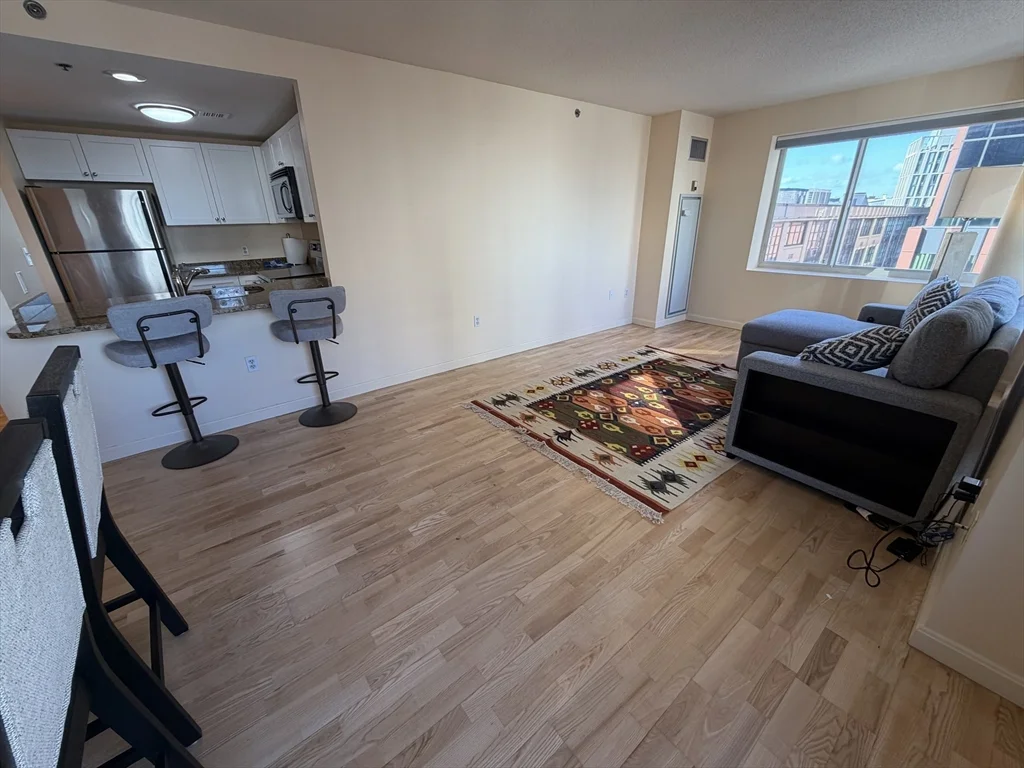 2 bed, 2 bath apartment for rent at 8 Museum Way Unit 802, East Cambridge — photo 3 of 39