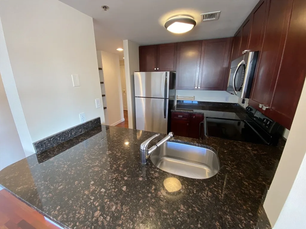 2 bed, 2 bath apartment for rent at 8 Museum Way Unit 809, East Cambridge — photo 11 of 37