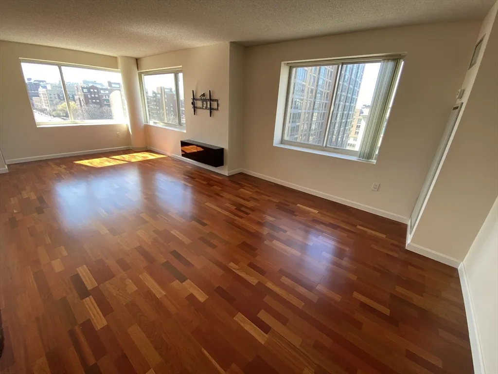 2 bed, 2 bath apartment for rent at 8 Museum Way Unit 809, East Cambridge — photo 7 of 37