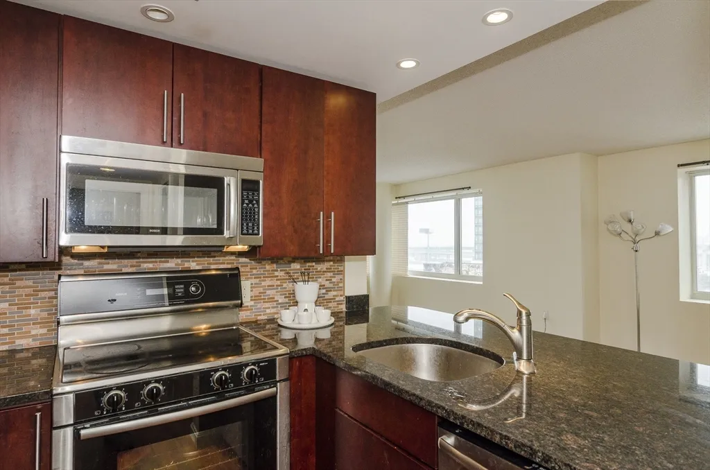 2 bed, 2 bath apartment for rent at 8 Museum Way Unit 902, East Cambridge — photo 4 of 19