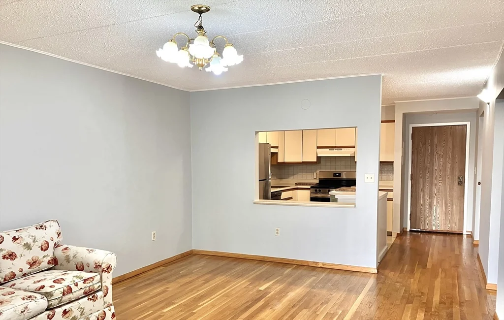 2 bed, 2 bath apartment for rent at 8 Nahant Pl Unit 202, Diamond District — photo 9 of 17