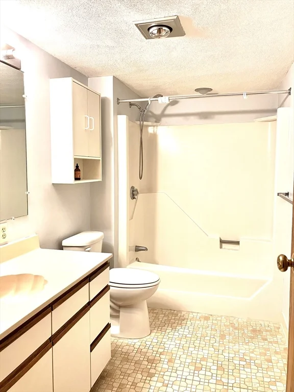 2 bed, 2 bath apartment for rent at 8 Nahant Pl Unit 202, Diamond District — photo 15 of 17