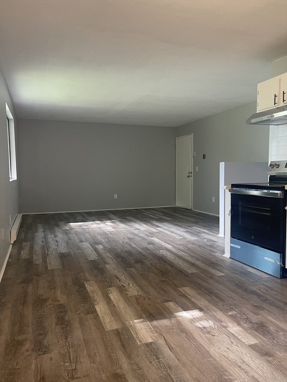 1 bed, 1 bath apartment for rent at 8 New Plainville Rd Unit 2, New Bedford — photo 3 of 7