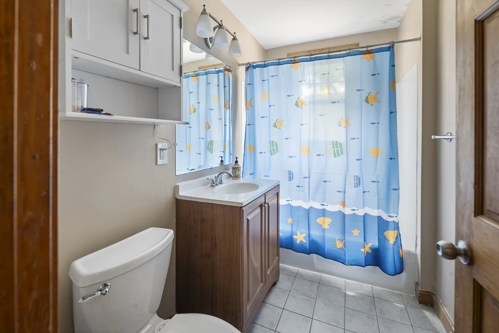 3 bed, 1 bath apartment for rent at 8 Newcastle Unit Unit 8, Brighton — photo 13 of 20