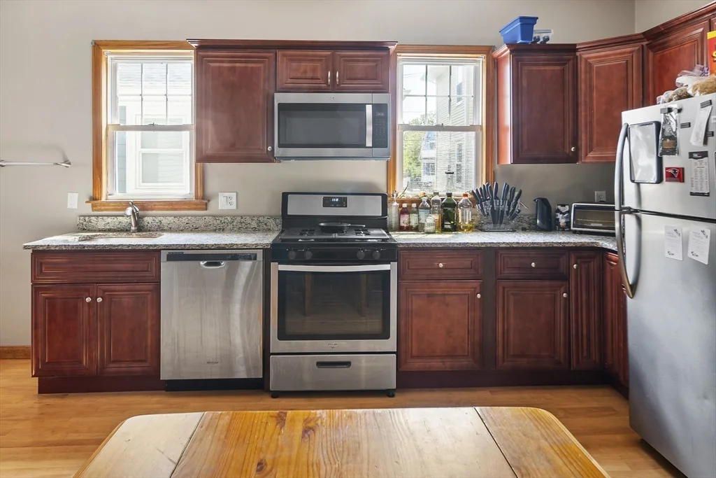 3 bed, 1 bath apartment for rent at 8 Newcastle Unit Unit 8, Brighton — photo 1 of 20