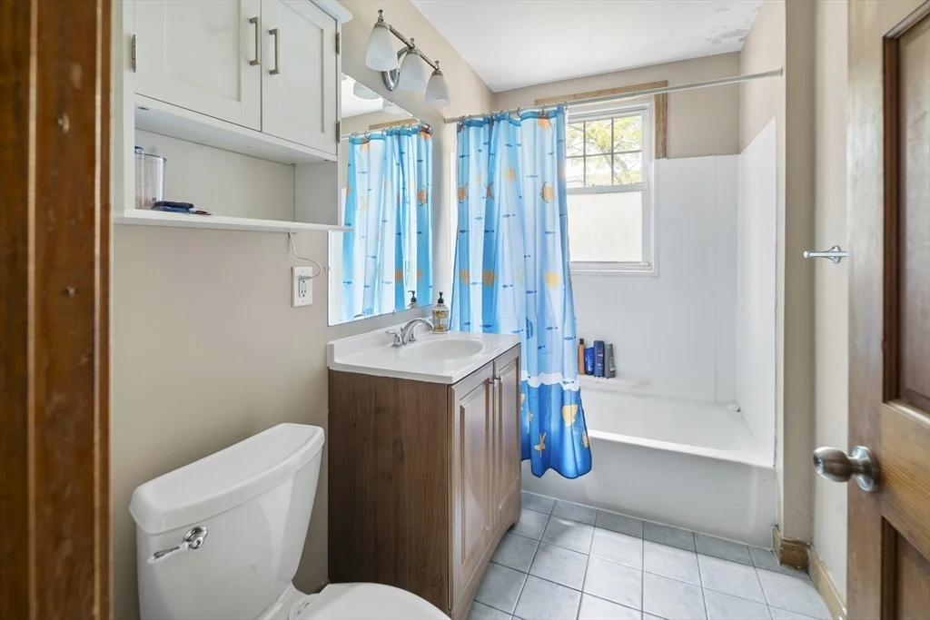 3 bed, 1 bath apartment for rent at 8 Newcastle Unit Unit 8, Brighton — photo 12 of 20
