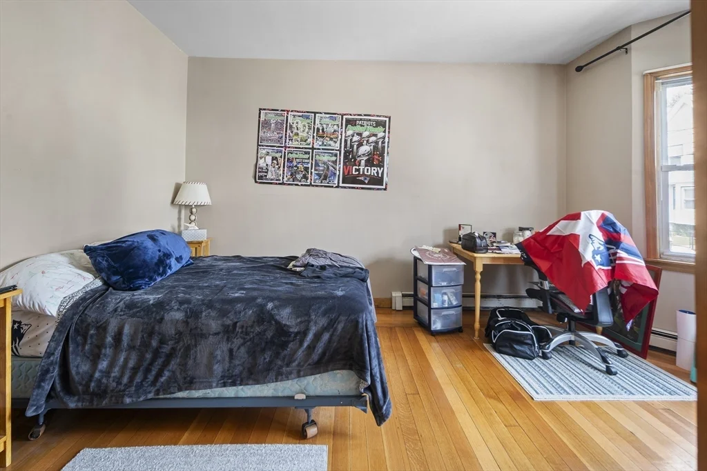 3 bed, 1 bath apartment for rent at 8 Newcastle Unit Unit 8, Brighton — photo 14 of 20