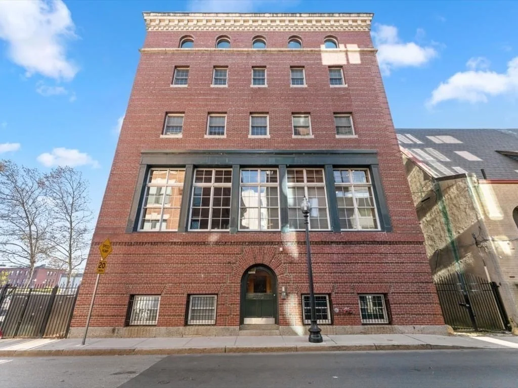 2 bed, 2 bath apartment for rent at 8 Newcomb Unit 4, South End — photo 16 of 16