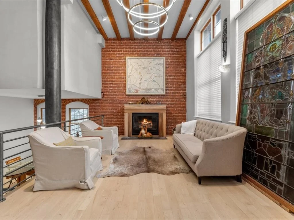 2 bed, 2 bath apartment for rent at 8 Newcomb Unit 4, South End — photo 3 of 16