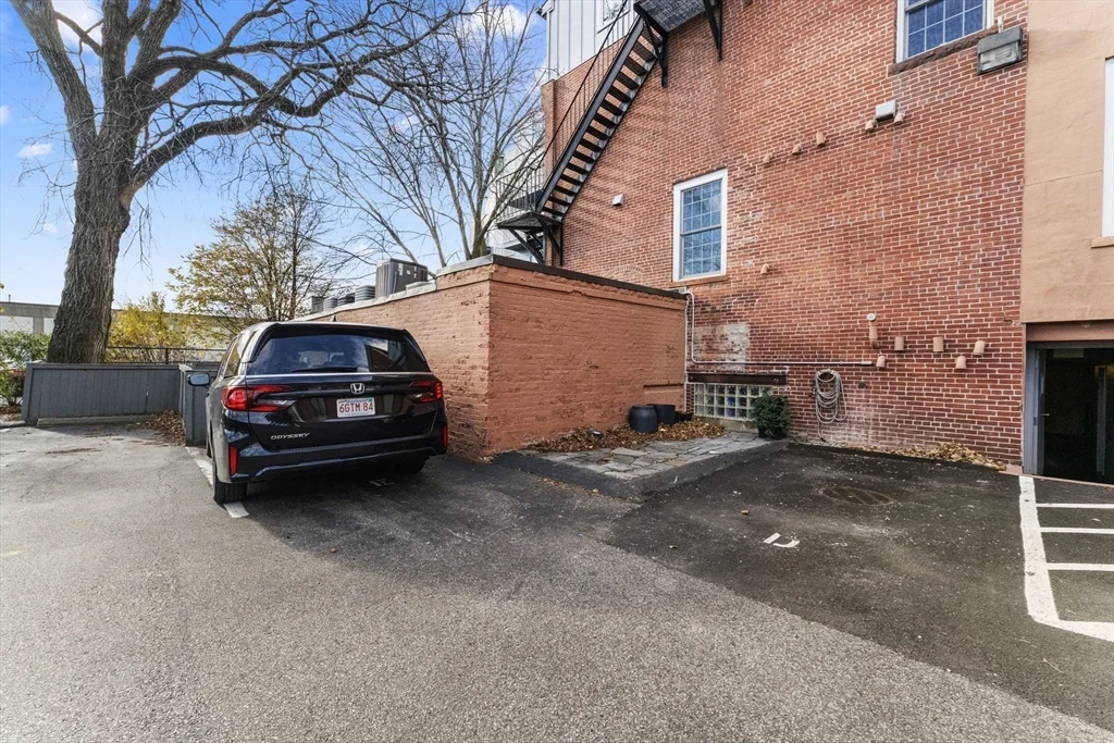 2 bed, 2 bath apartment for rent at 8 Newcomb Unit 4, South End — photo 15 of 16