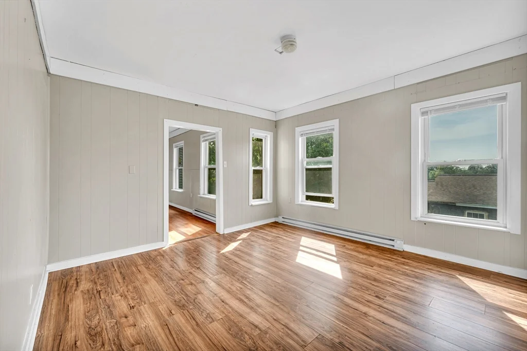 3 bed, 1 bath apartment for rent at 8 Newport St Unit 2, Worcester — photo 17 of 20