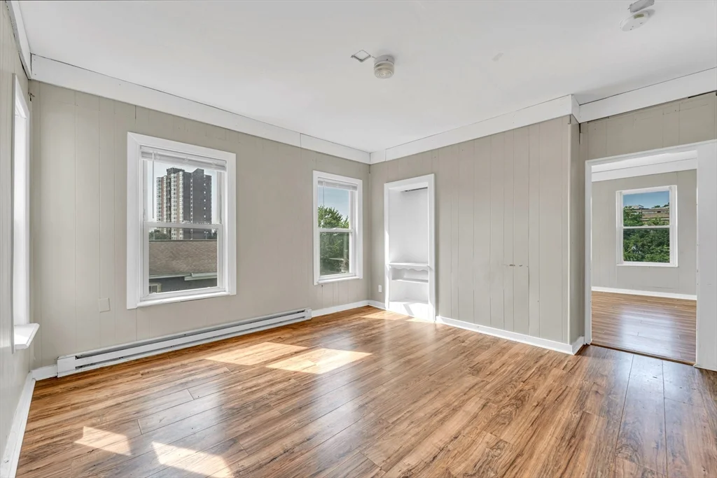 3 bed, 1 bath apartment for rent at 8 Newport St Unit 2, Worcester — photo 14 of 20