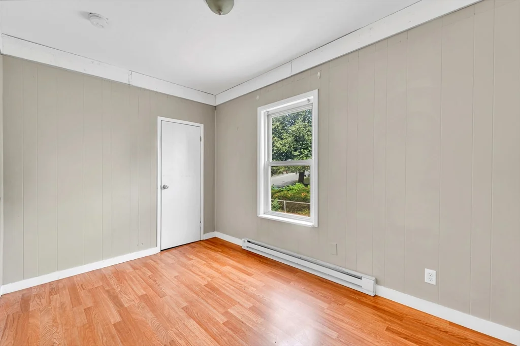 3 bed, 1 bath apartment for rent at 8 Newport St Unit 2, Worcester — photo 11 of 20
