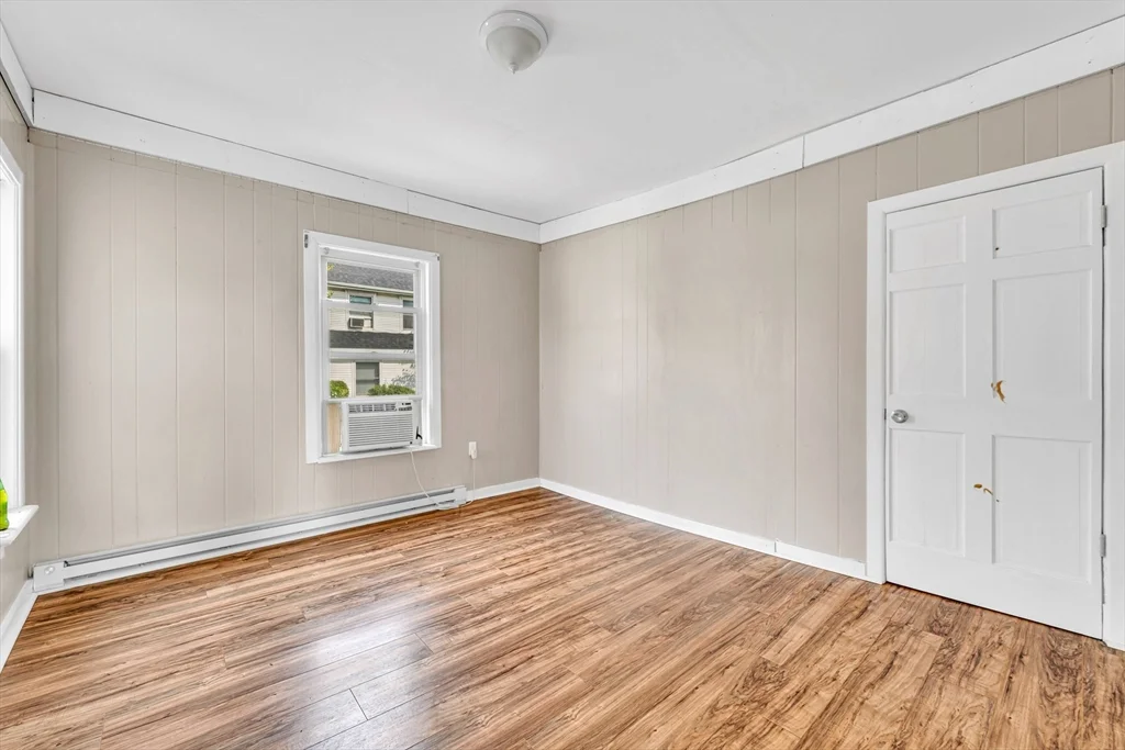 3 bed, 1 bath apartment for rent at 8 Newport St Unit 2, Worcester — photo 13 of 20