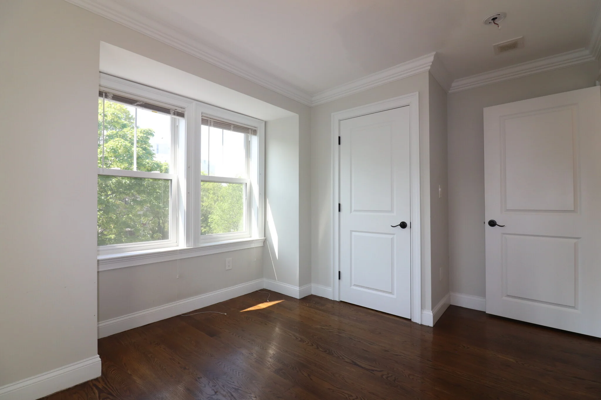 3 bed, 2 bath apartment for rent at 8 Nira Ave Unit 3, Jamaica Plain — photo 29 of 32
