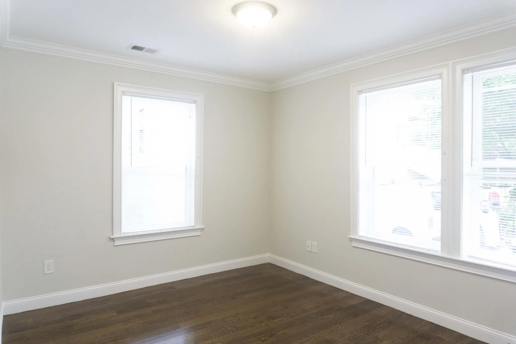 3 bed, 2 bath apartment for rent at 8 Nira Ave Unit 3, Jamaica Plain — photo 20 of 32